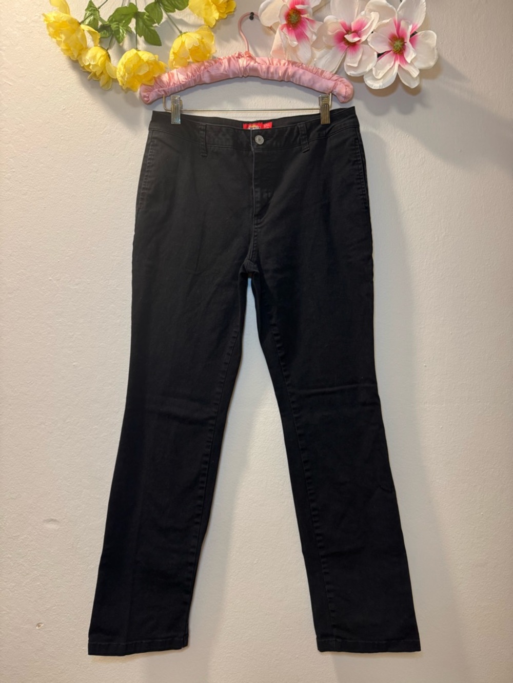 Dickies Black Women’s Straight-Leg Jeans